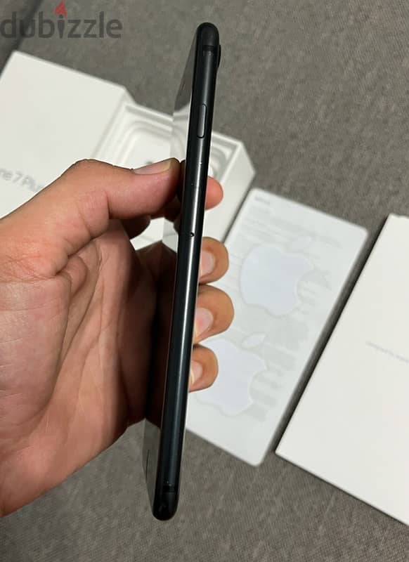 iPhone 7 Plus 32 with Box good condition with 1