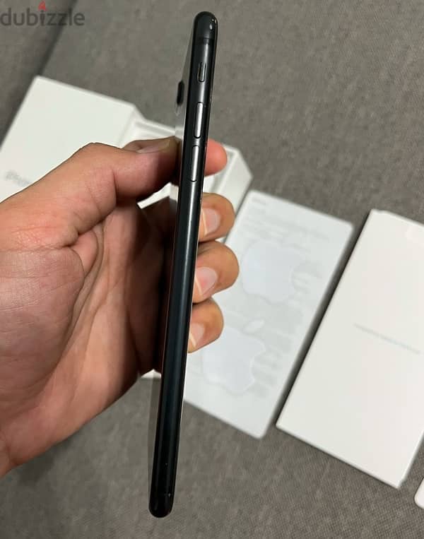 iPhone 7 Plus 32 with Box good condition with 2