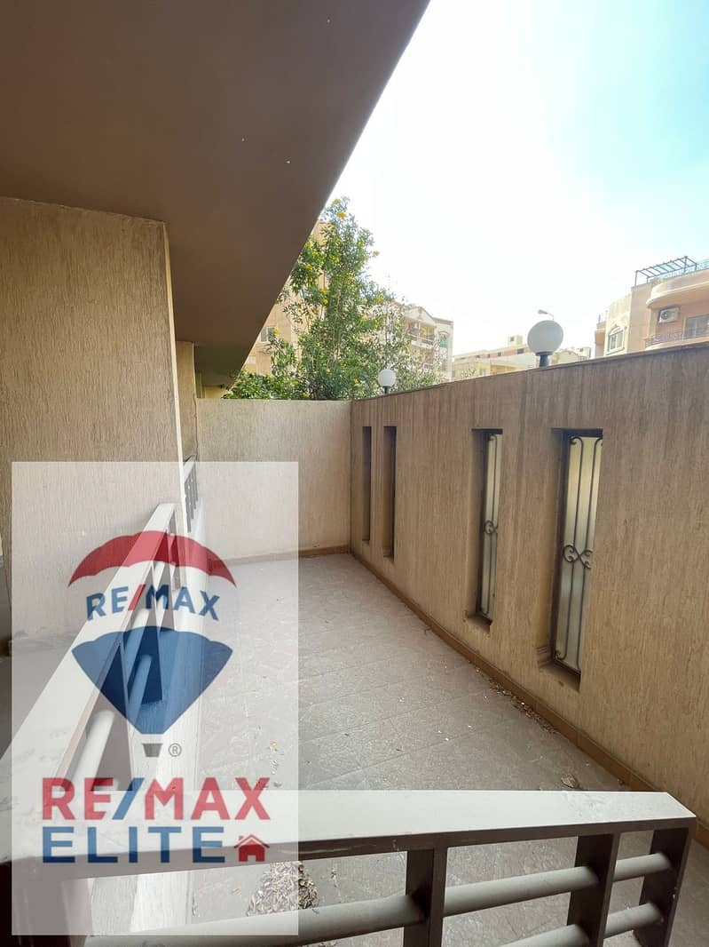 Ground floor apartment with garden for sale ready to move fully finished, in Banafseg Omarat  205m 1