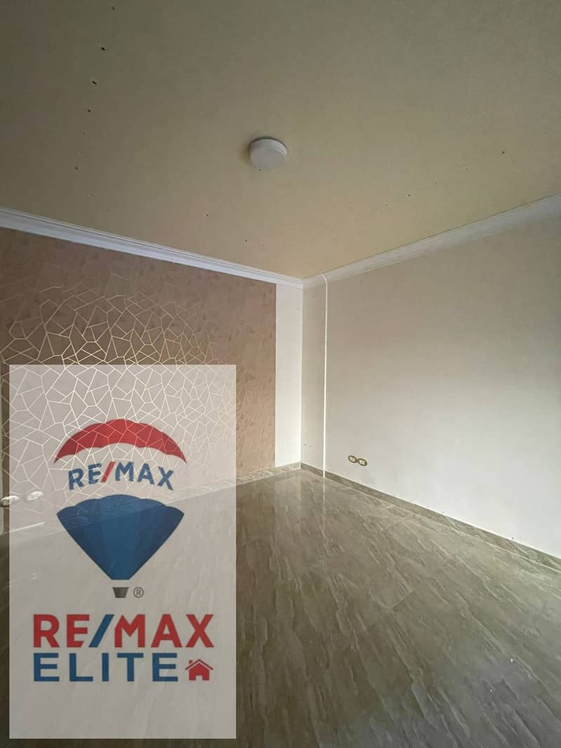 Ground floor apartment with garden for sale ready to move fully finished, in Banafseg Omarat  205m 6