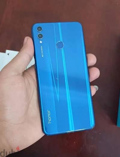 honor 8x حالته ممتازة بدون اي عيوب او كسور