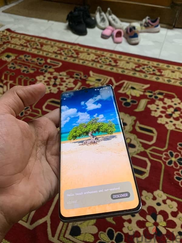 oppo reno 8t 5g بحالة الزيرو 8