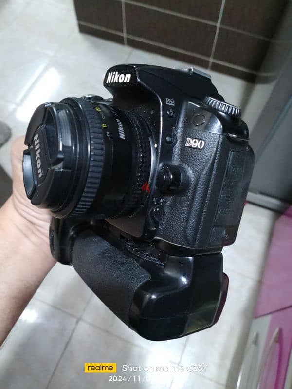 نيكون d90 0