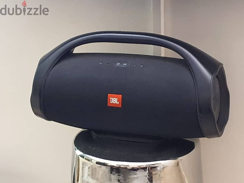 سماعة JBL BOOMBOX كالزيرو بالشاحن الأوريجينال 1