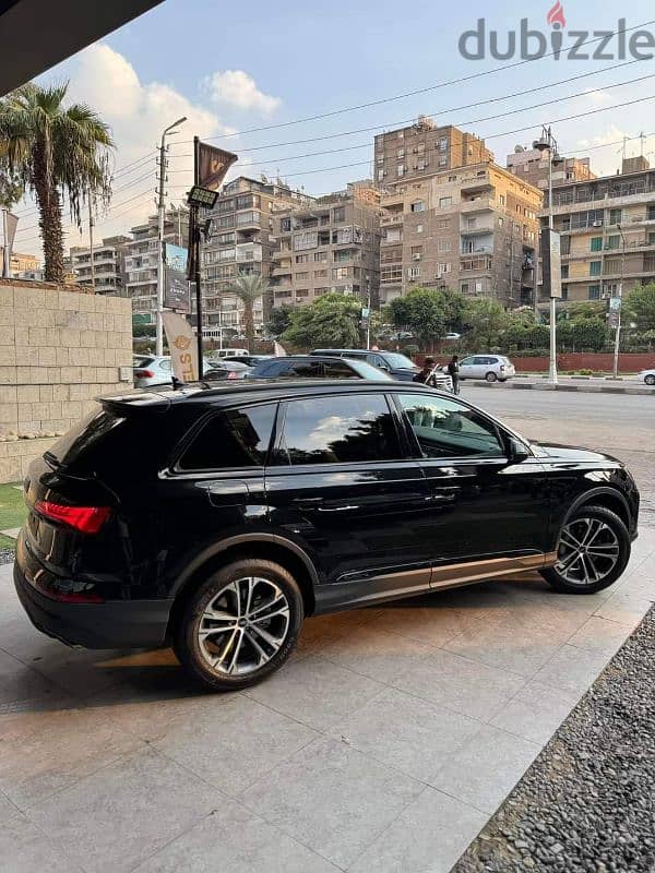 Audi Q7 2024 3