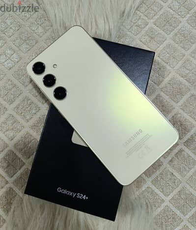 Samsung S24 plus   12+256   gold