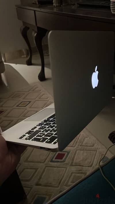 Macbook Air 11inch (Mid-2011)