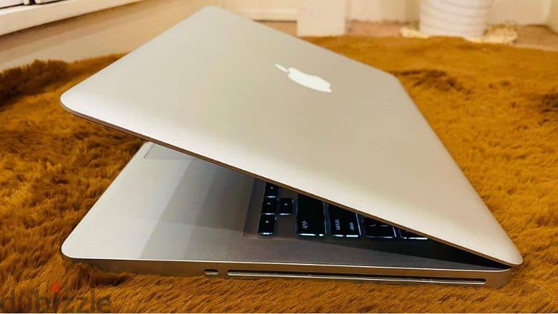 حالتة زيرو لابتوب ابل Apple MacBook Pro بمواصفات ممتازة 4