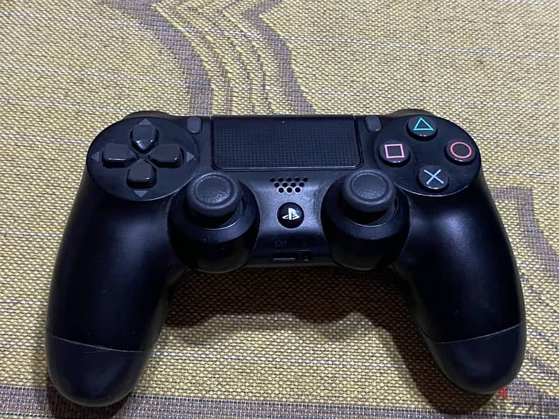 للبيع play station 4 3