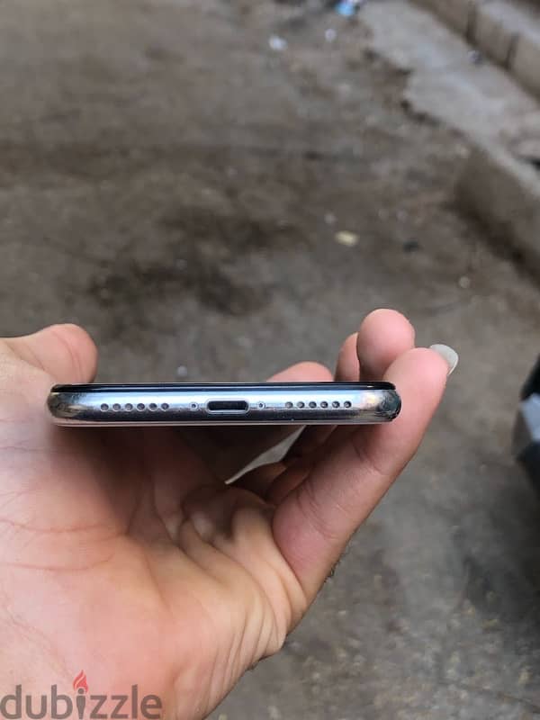 iPhone  x64G 3