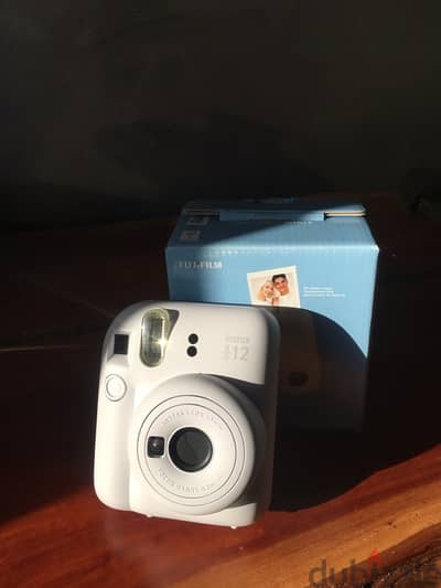 بيع كاميرا instax mini 12