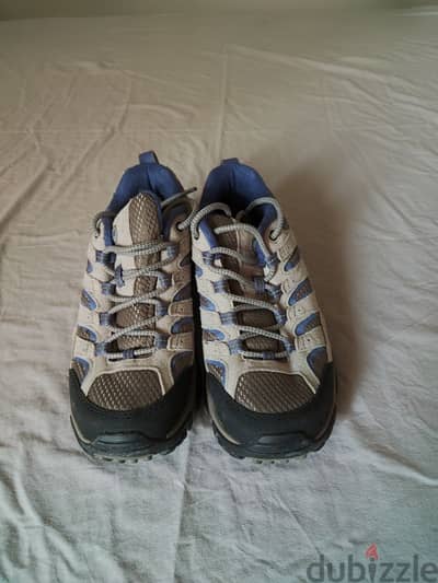 Brand New. Merrel Vibram. Women's size 7.5 US, 5 UK, 38EUR