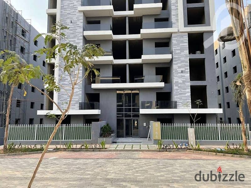 For sale at the old price, an apartment of 117 meters, two rooms, in Sun Capital Compound 2