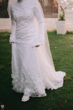 Custom made wedding dress 0