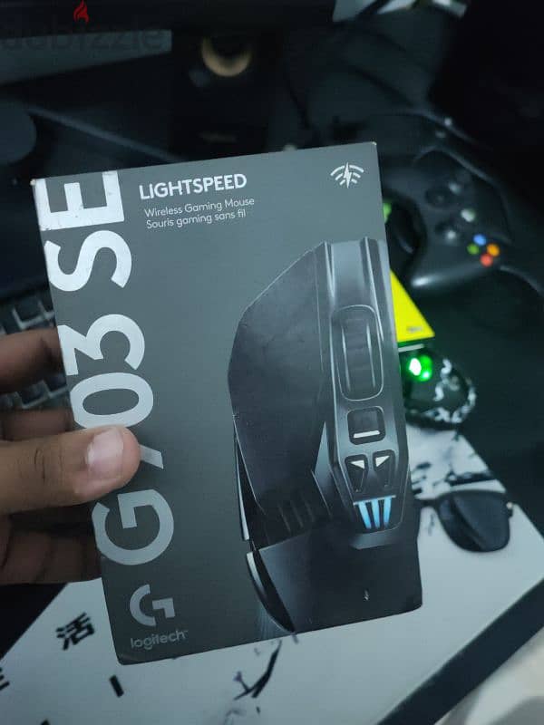 Logitech g903 lightspeed with grips 1