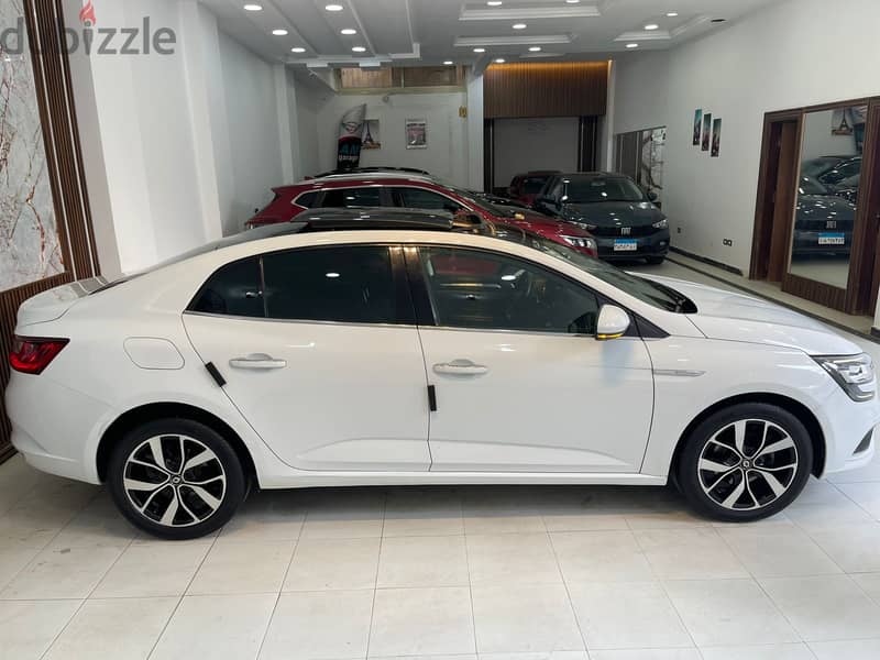 رينو ميجان ٢٠٢٠ فابريكا اعلي فئه - Renault Megane 2020 4