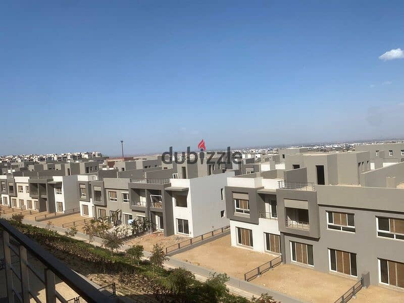 Townhouse corner for sale in Etapa Compound in the heart of Sheikh Zayed, immediate delivery, very distinguished location overlooking the largest land 13