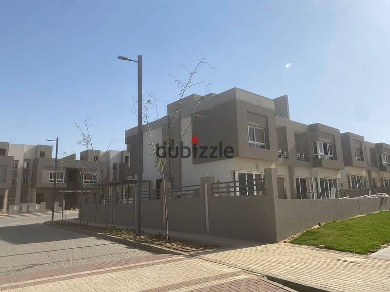 Twin house corner overlooking the hill, Etaba Compound, in the heart of Sheikh Zayed, immediate delivery, distinctive landscape viewTwin house corner 9