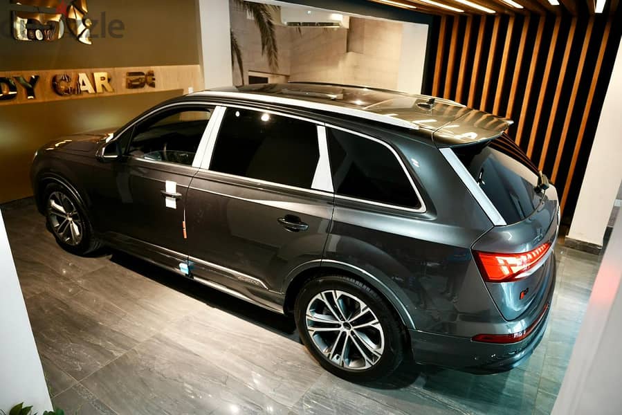 أودي كيو  Audi Q7 16