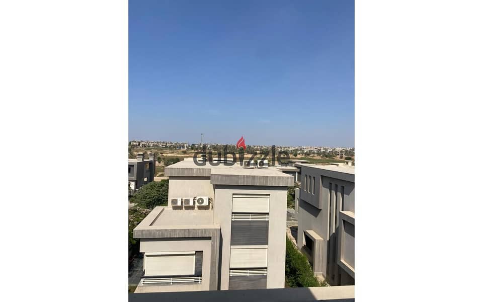 Villa for sale in New giza - 6 October City 18