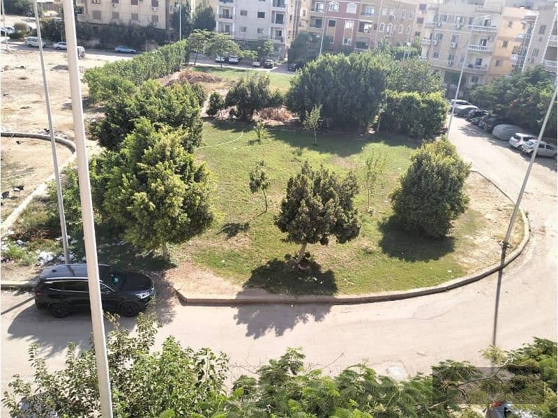 Apartment for sale in the Seventh District  The first neighbourhood   In front of the Seventh District Center   Area: 174 square metres 3