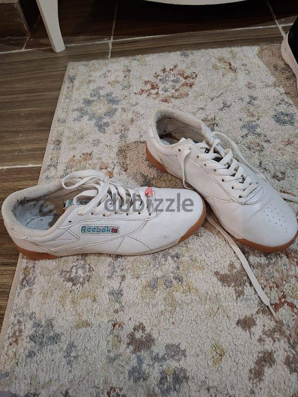 used shoes in excellent condition 7