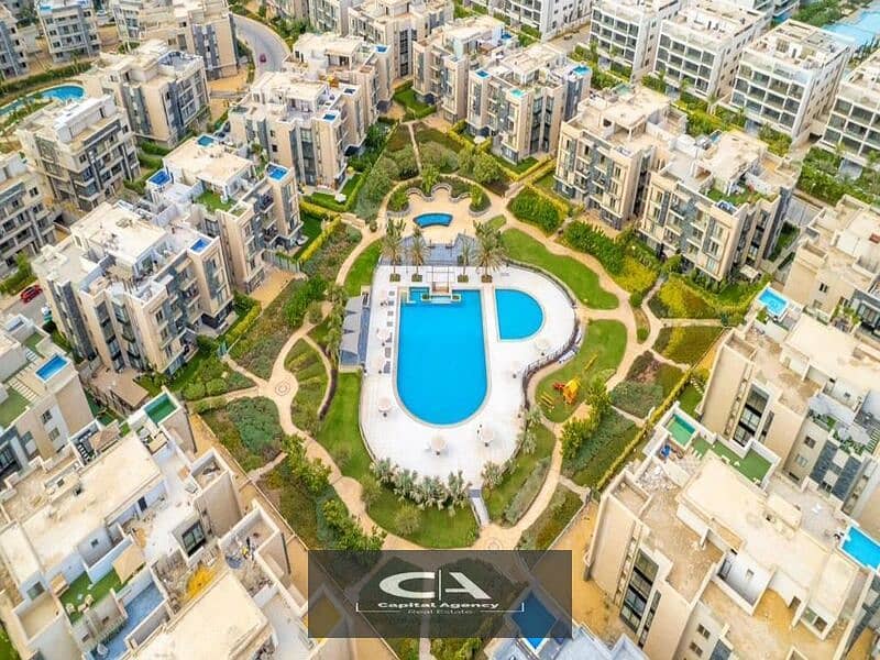 بخصم كاش 37%  بنت هاوس برووف استلام فوري  في التجمع الخامس في الجولدن سكوير في كمبوند جالريا  * Galleria Compound * 14