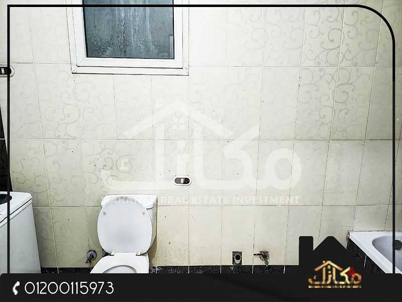 شقة مميزة للبيع خطوات من البحر – المندرة 11