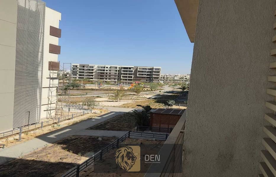 Semi finished apartment for sale at a special price and immediate receipt in "Palm hills, new cairo" 5