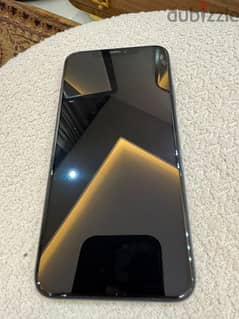 iPhone 11 Pro Max 256G حالتة ممتازة 0