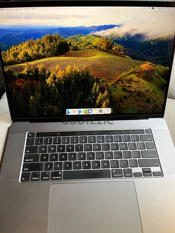 2019 MacBook Pro 16" i7 0