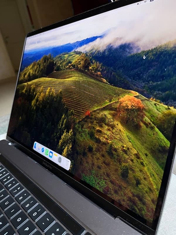 2019 MacBook Pro 16" i7 2