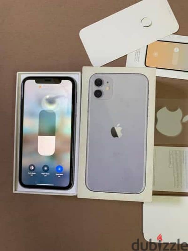 iPhone 11 بكل مشتملاته 1