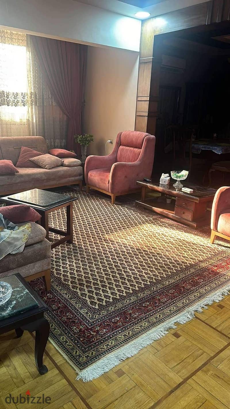 Apartment For sale220m in Masr Elgdida View Al-Mirghani, Shams al-Din, and Ahmed Tayseer. 4