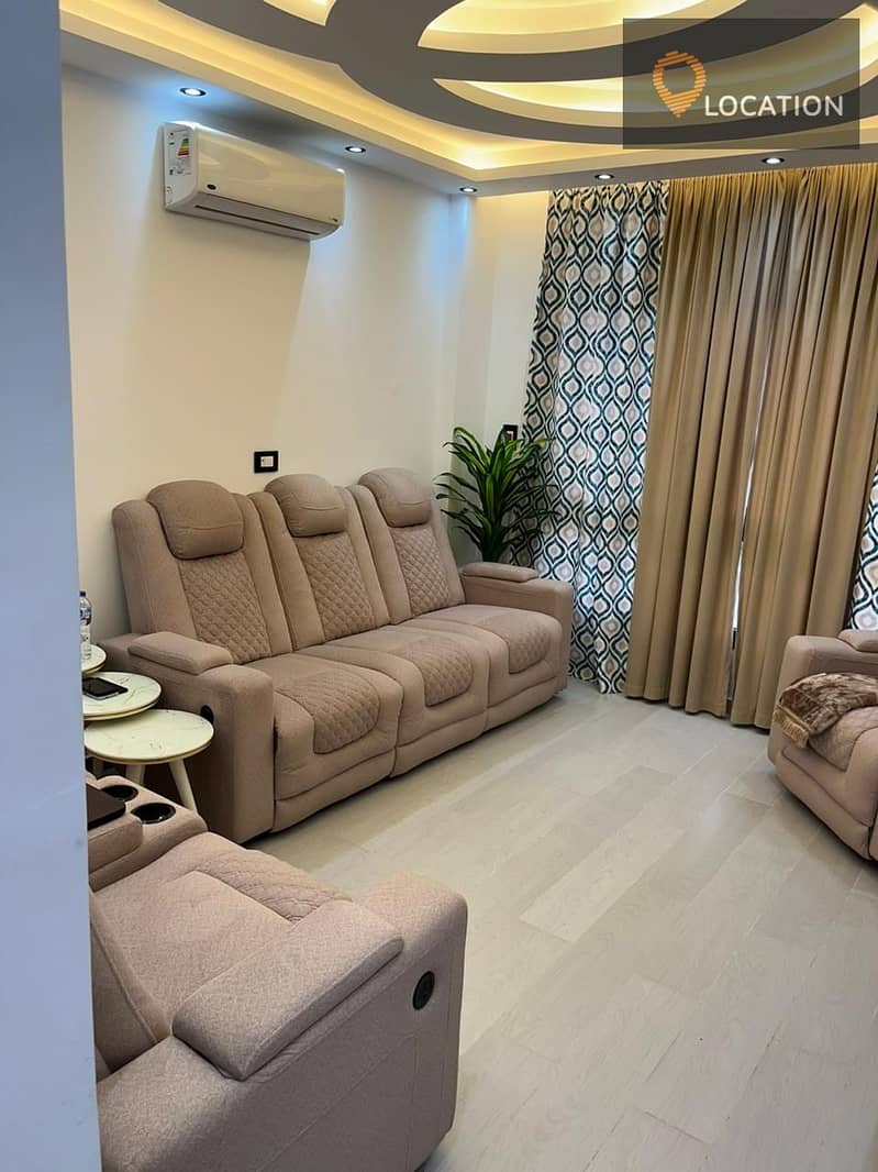 For sale, a 165 sqm hotel apartment with Ultra Super Lux finishes, furnishings and appliances, in B12, the highest distinction on the torrent stream i 4