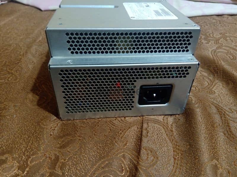 بور سبلاي HP Workstation Z620 3