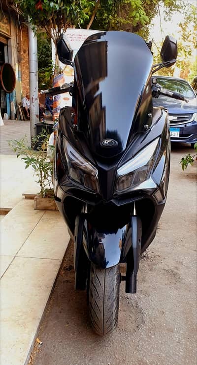 Kymco X town سكوتر كيمكو اكس تاون