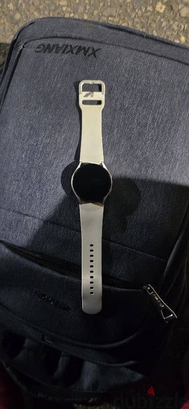 galaxy watch 6 40mm كسر زيرو بالشاحن جديده 0