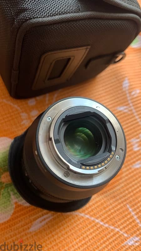 sony lens 24mm f 1.4 used like new GM 3