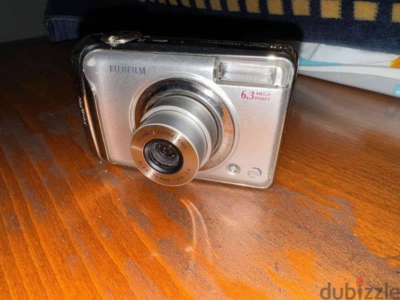 finepix A610 camera 1