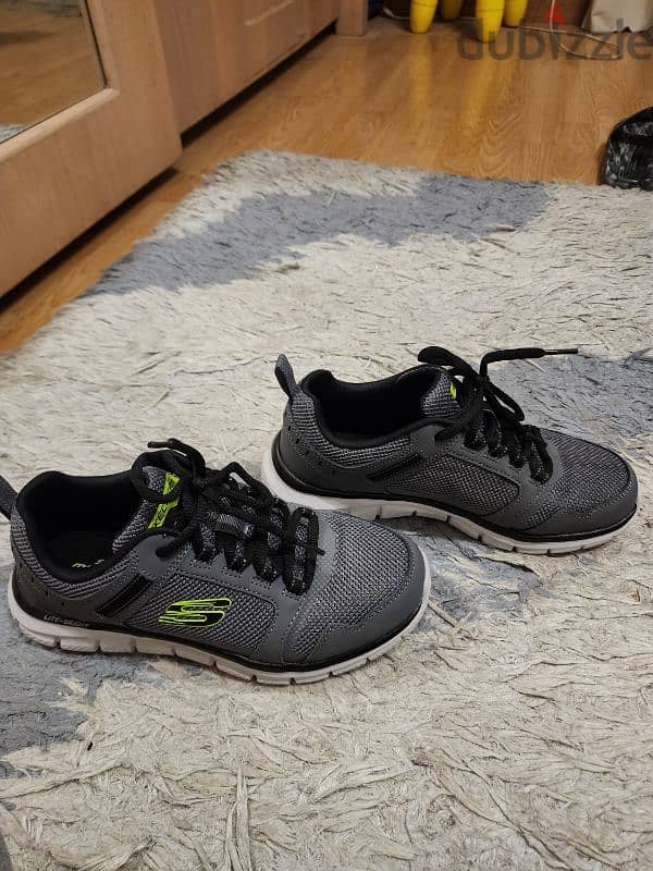 Skechers size 40 2