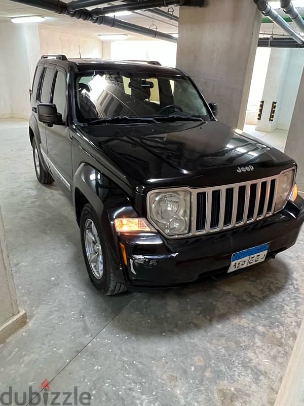 Jeep Cherokee 2012 perfect condition 0