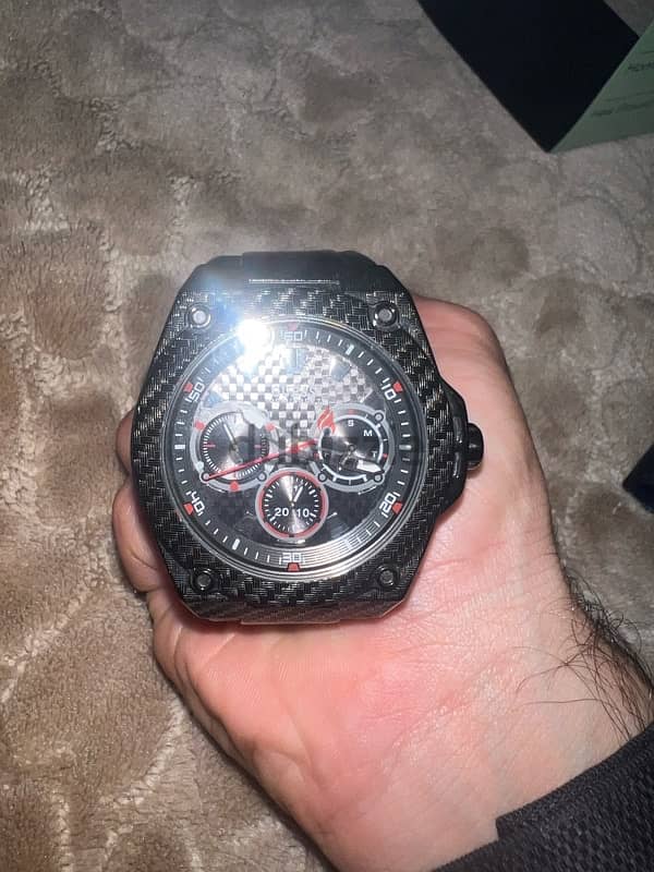 Guess Men Watch 0