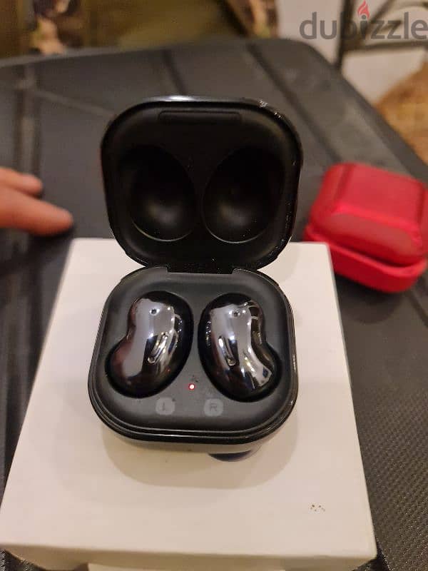 Samsung galaxy buds live 1