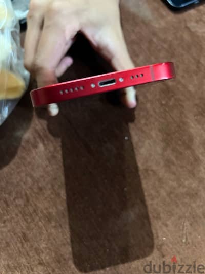 iPhone 13 red