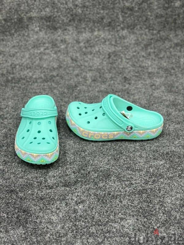 crocs 9