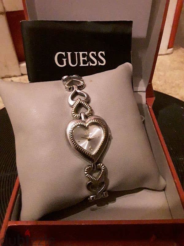 ساعة Guess اوريجينال حريمى 0