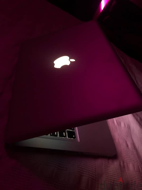 mac book pro 1