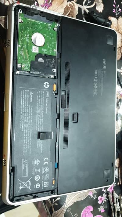 hp envy  بحاله الزيرو