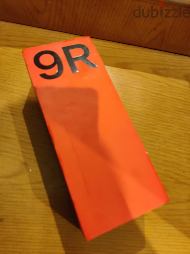 OnePlus 9R - 8 Ram 256gb - excellent condition 6